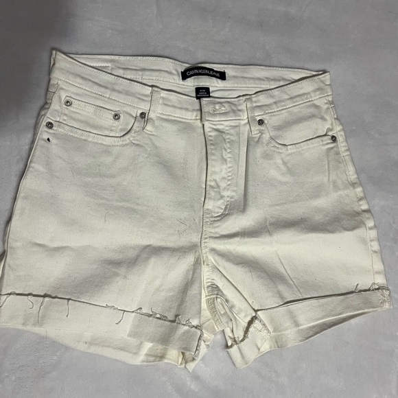 Calvin Klein Shorts / US Size 8/29 - Picture 2 of 2
